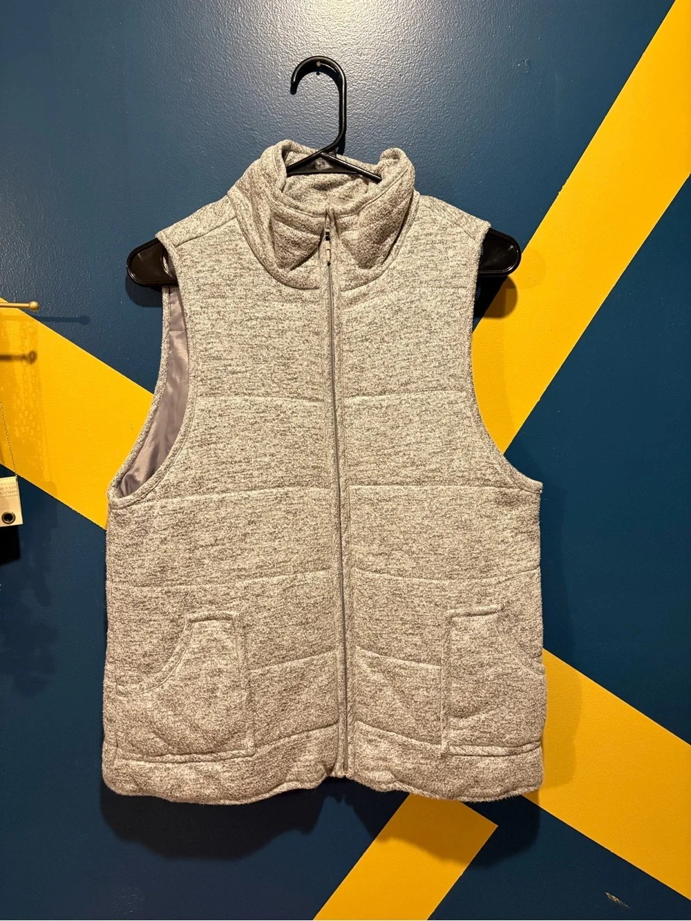 Staccato Light Heather Gray Puffer Vest NWOT